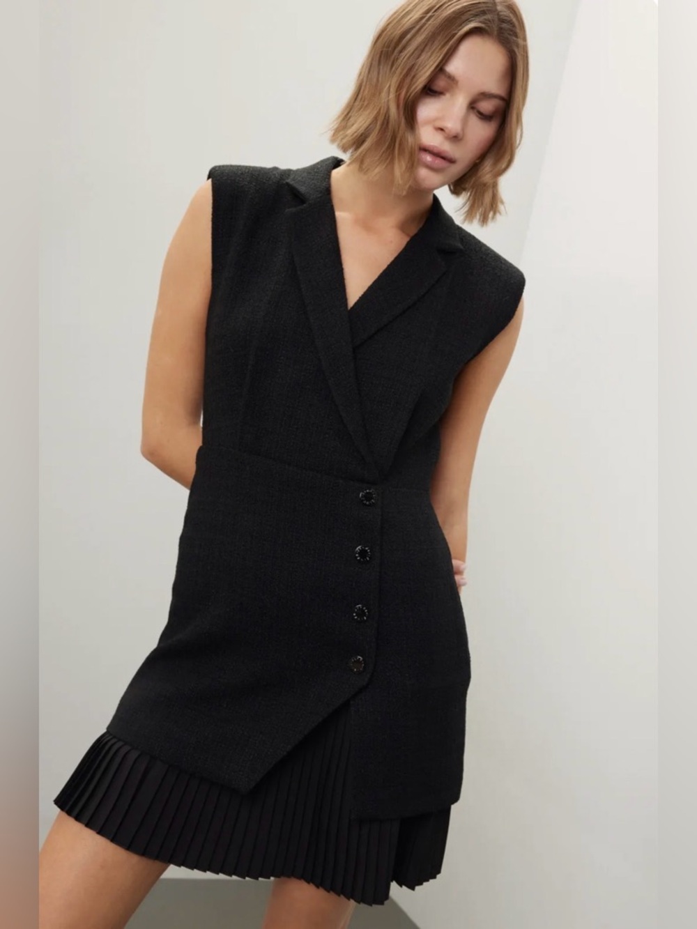 Sandro Paris Sleeveless Blazer Dress Black Pleated Tailored Mini Tweed Size 38/4